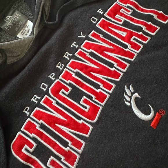 UNIVERSITY OF CINCINNATI BEARCATS HOODIE - Picture 5 of 8